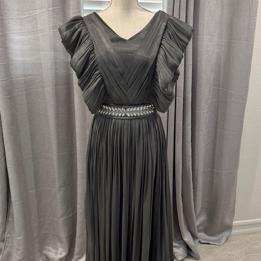 Elegant Gray Evening Gown